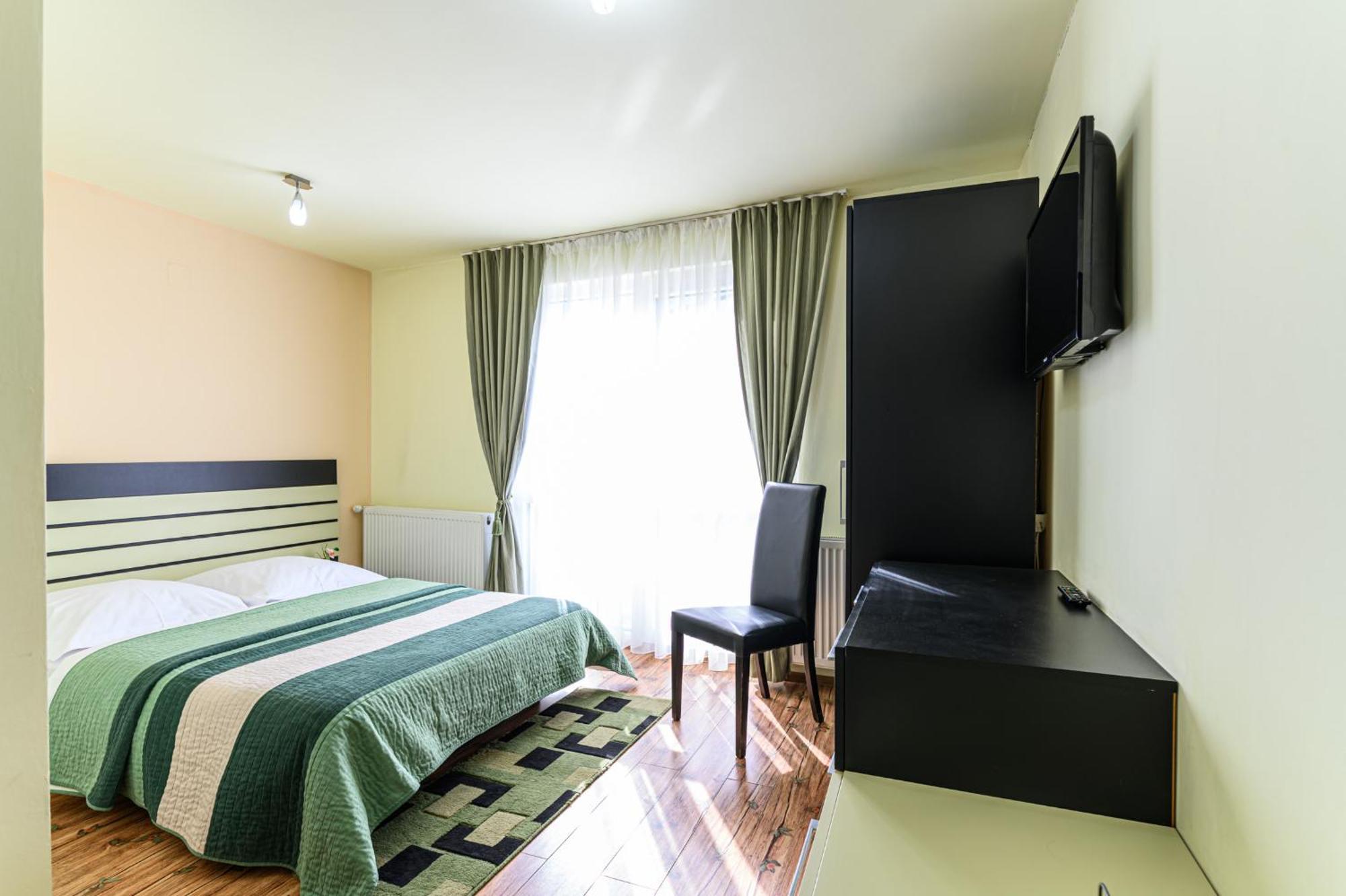 Hotel Casa Ramino à Buşteni Extérieur photo