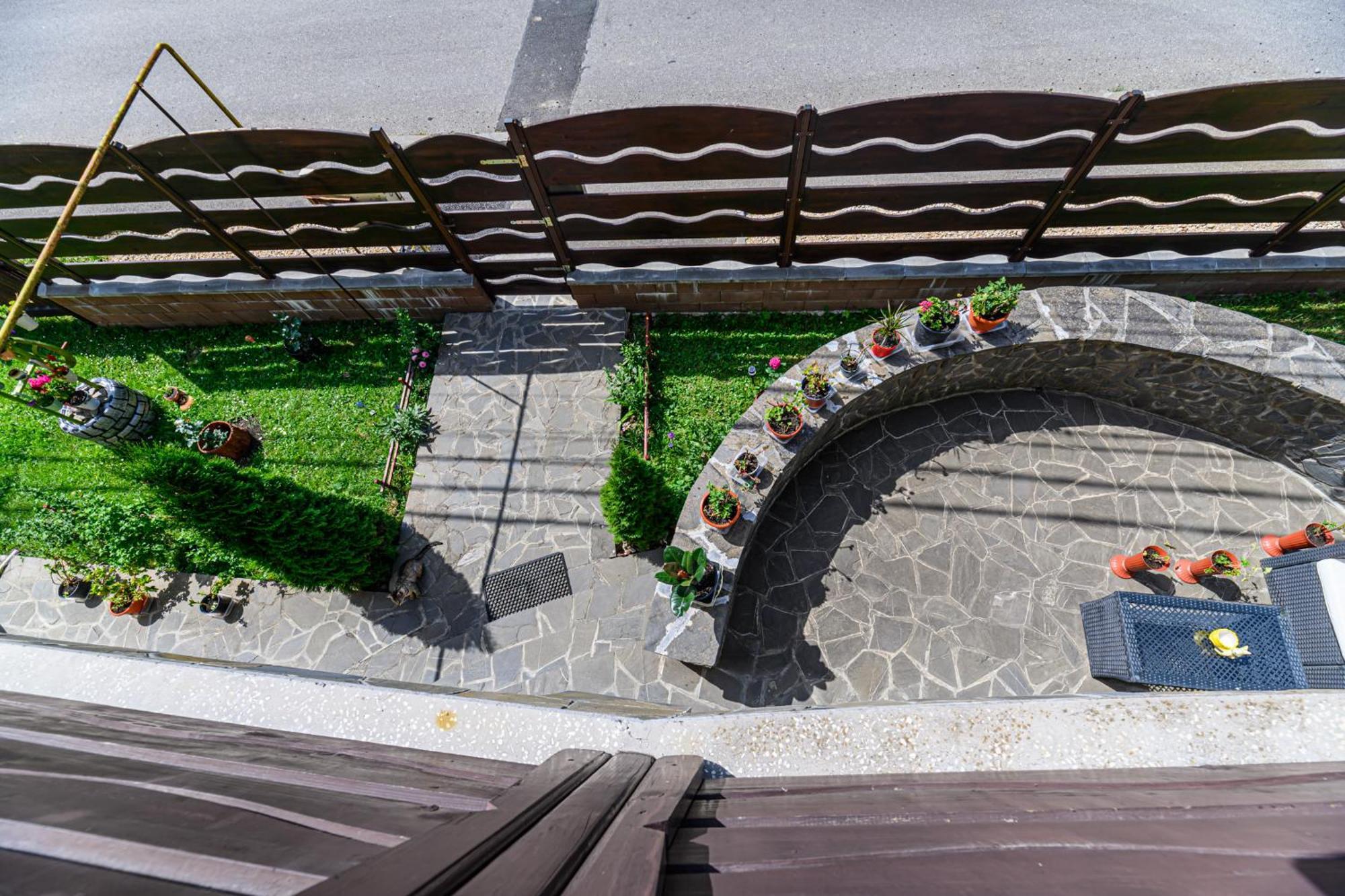 Hotel Casa Ramino à Buşteni Extérieur photo