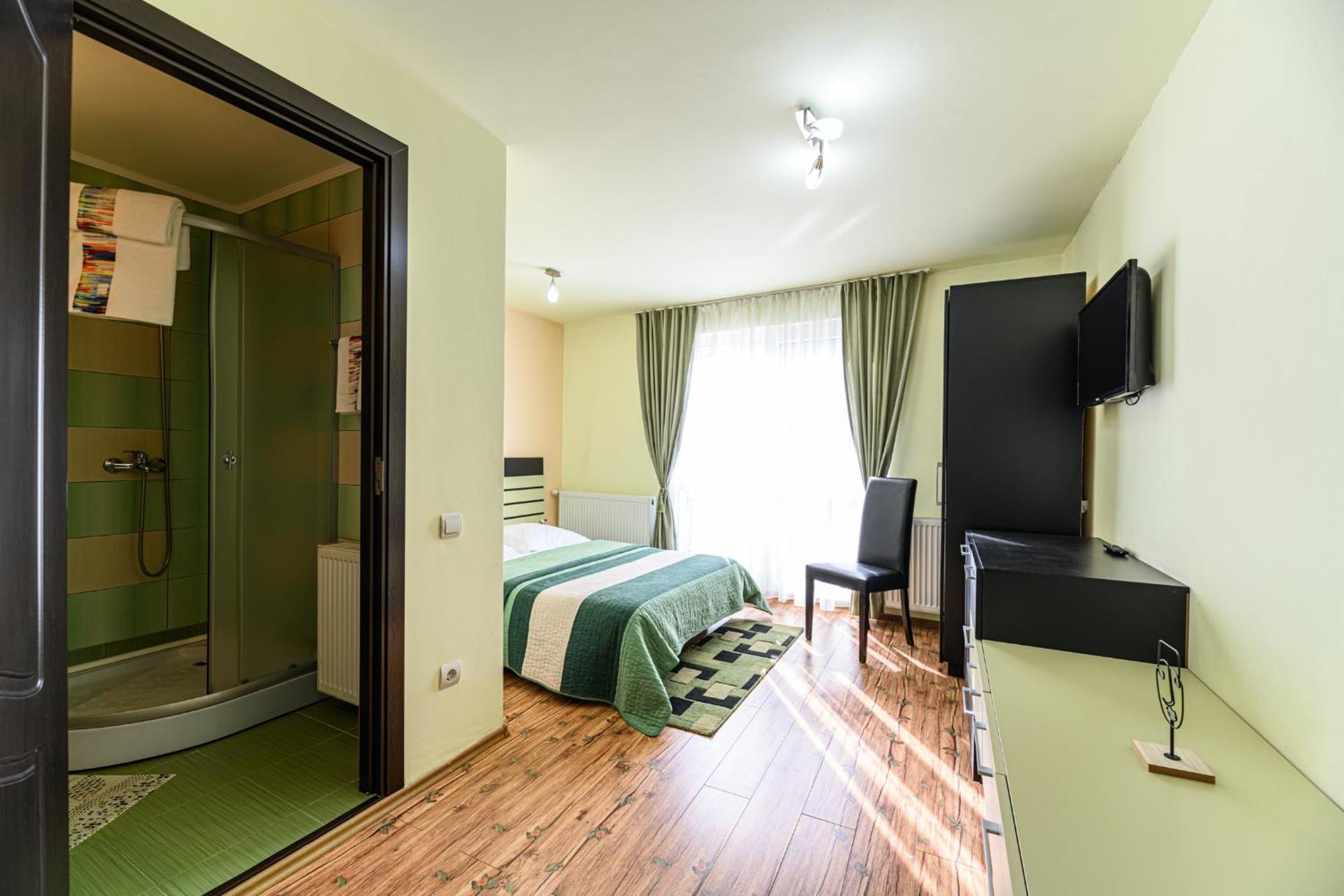 Hotel Casa Ramino à Buşteni Extérieur photo