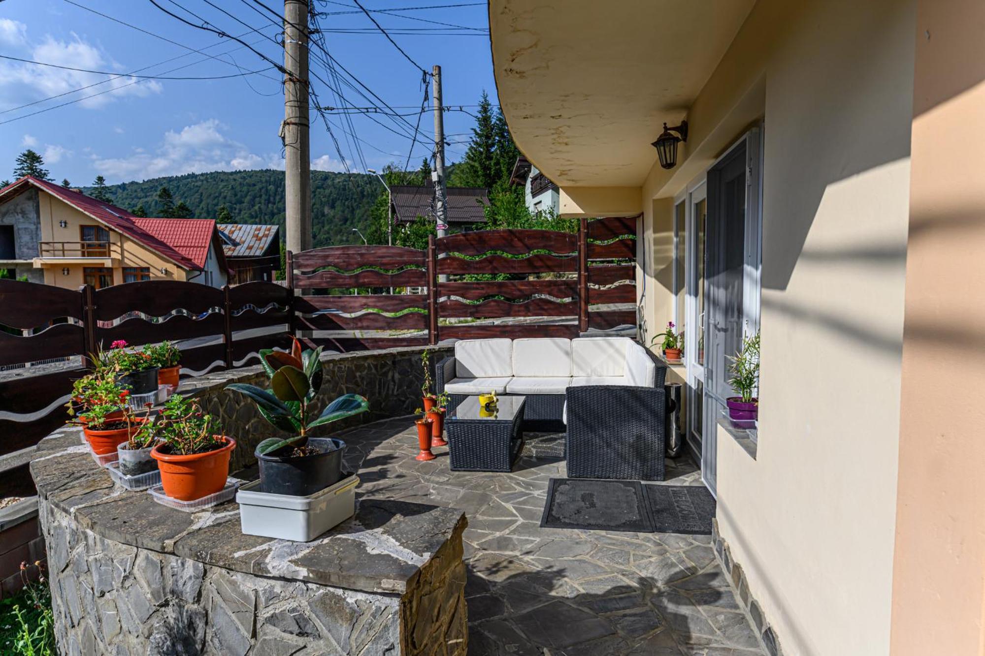 Hotel Casa Ramino à Buşteni Extérieur photo