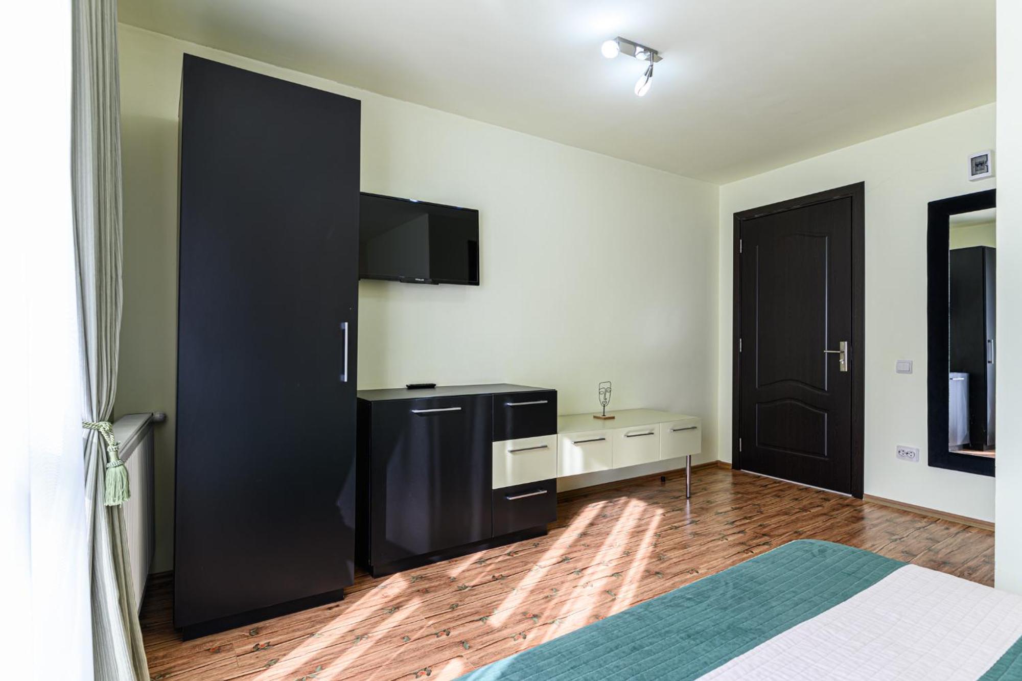 Hotel Casa Ramino à Buşteni Extérieur photo